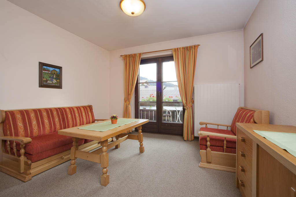 Cafe Rainer Apartment Sankt Johann in Tirol Ruang foto